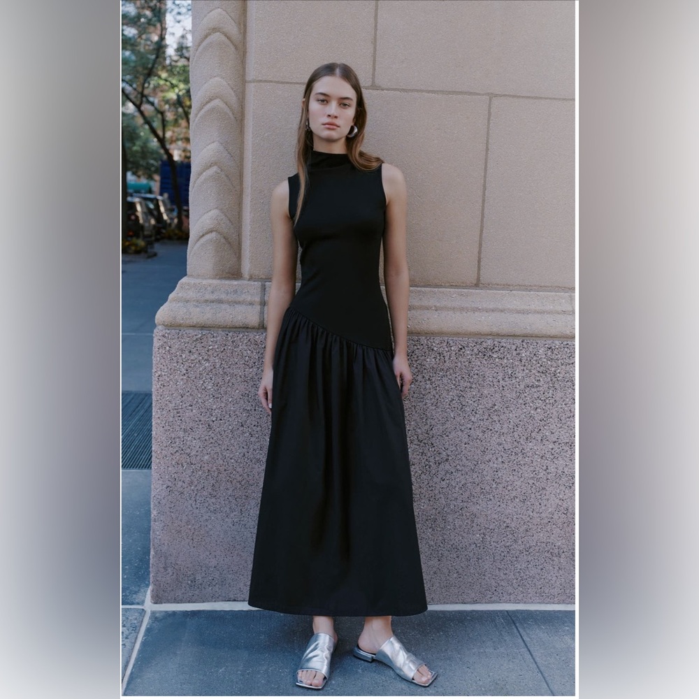Marcella Elegant Black Maxi Dress - Picture 2 of 11